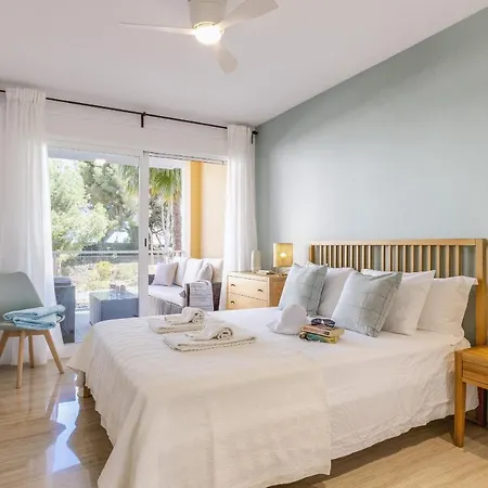 Golden Paradise Mar Apartment